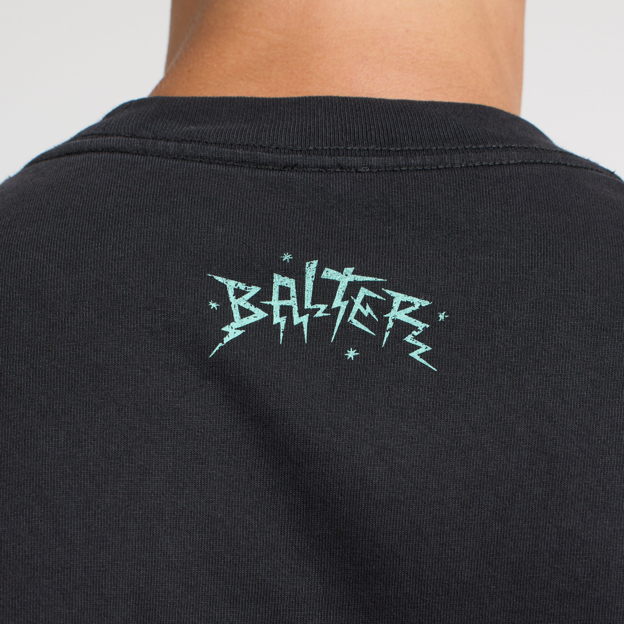 Wizz Heavy Faded Tee - Black